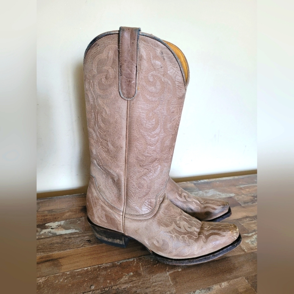 Cavenders Tan Western Cowboy Boots. Mexico